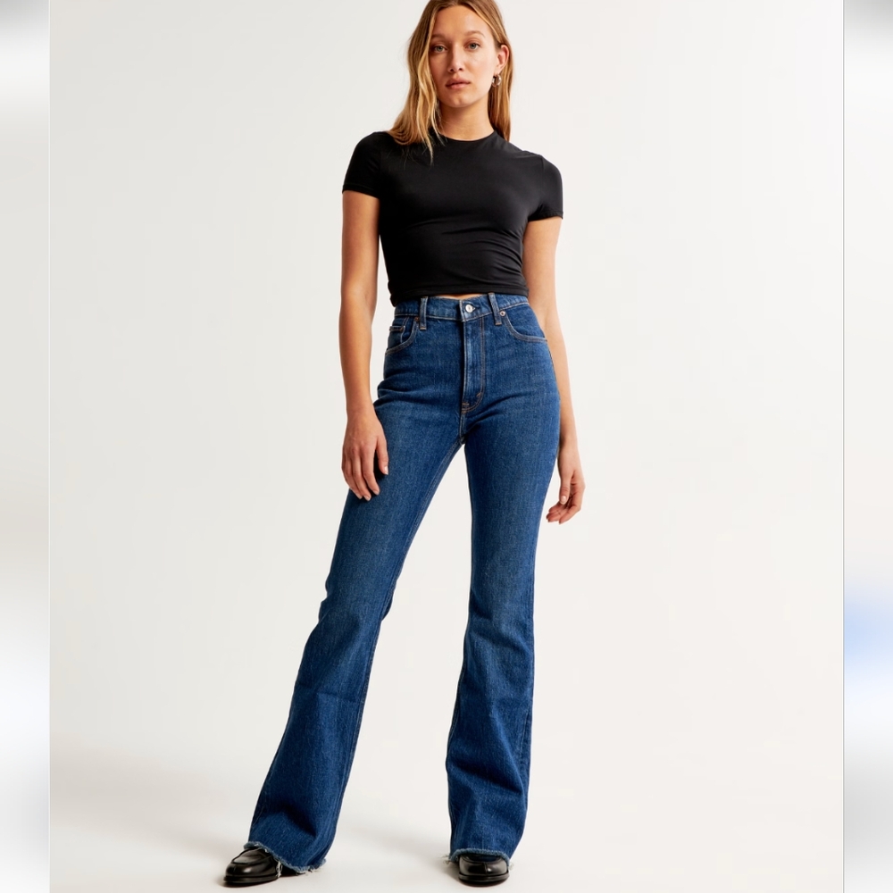 Abercrombie & Fitch The 70's Vintage Flare Ultra High Rise Stretch Jeans 27/ 4 L